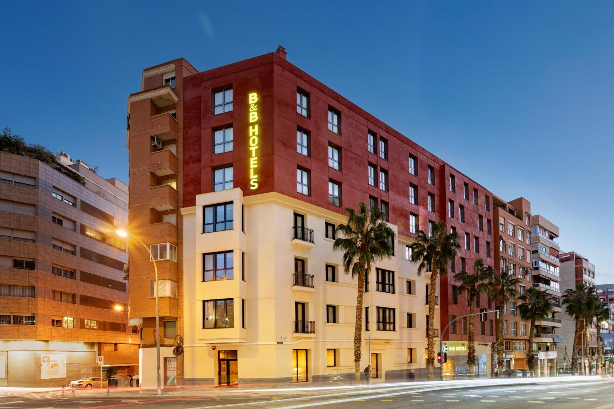 B&B Hotel Alicante Centro ภายนอก รูปภาพ